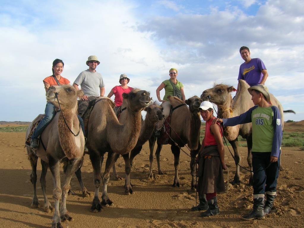 Golden Gobi Hostel & Tours Ουλάν Μπατόρ Εξωτερικό φωτογραφία