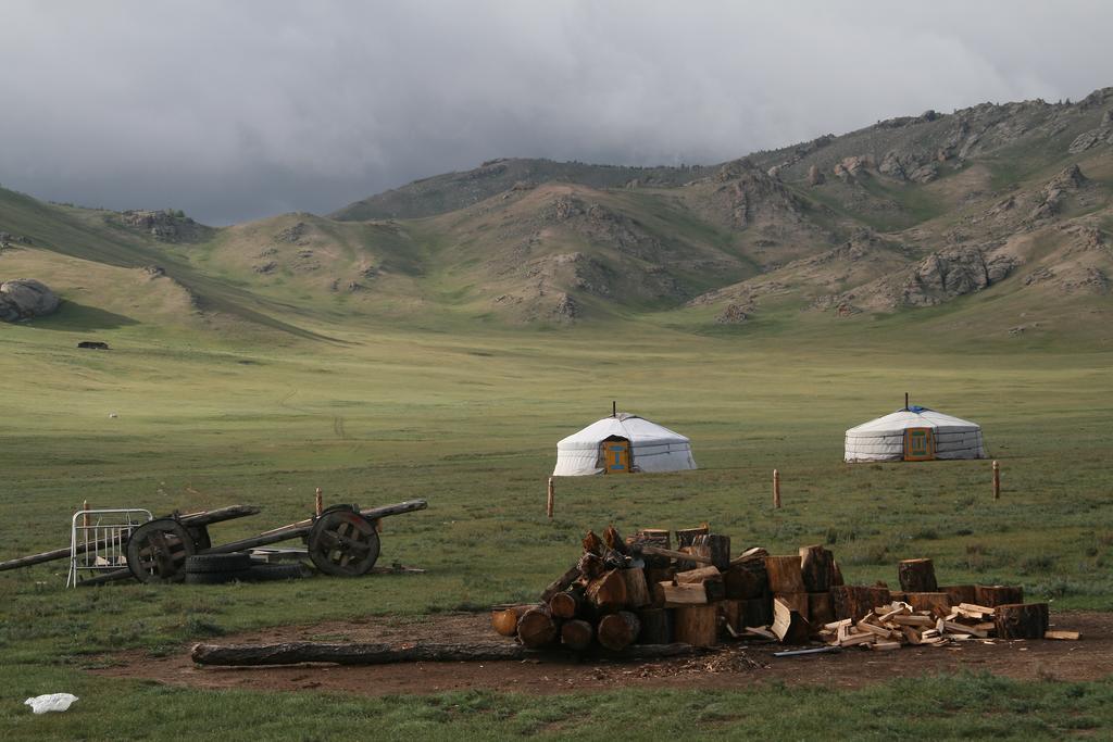 Golden Gobi Hostel & Tours Ουλάν Μπατόρ Εξωτερικό φωτογραφία